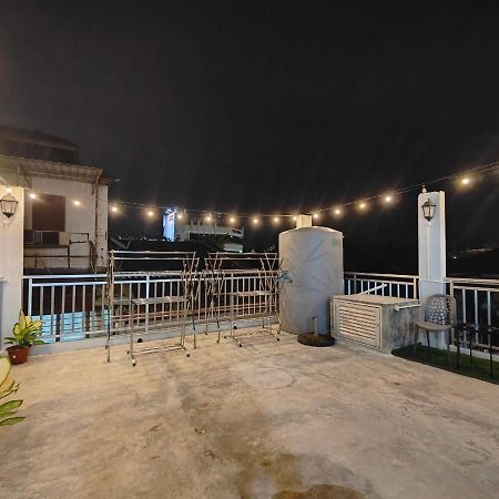 Sunshine House George Town Exterior foto